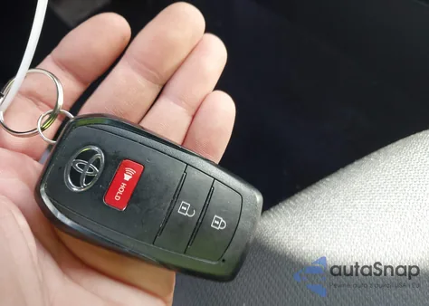 2025 Toyota Corolla Se from USA, damaged, VIN JTND4MBE2S3233414